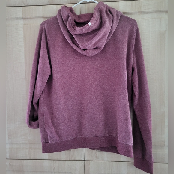 4/$20 Volcom size small sweater. Red burgundy color unisex - Picture 6 of 6
